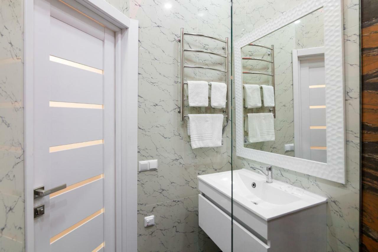 Leogrand One-Bedroom Apartments On Tugan-Baranovskogo 24 Λβιβ Εξωτερικό φωτογραφία