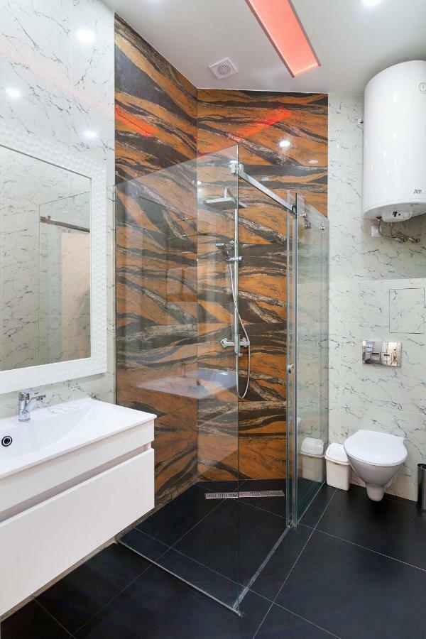 Leogrand One-Bedroom Apartments On Tugan-Baranovskogo 24 Λβιβ Εξωτερικό φωτογραφία